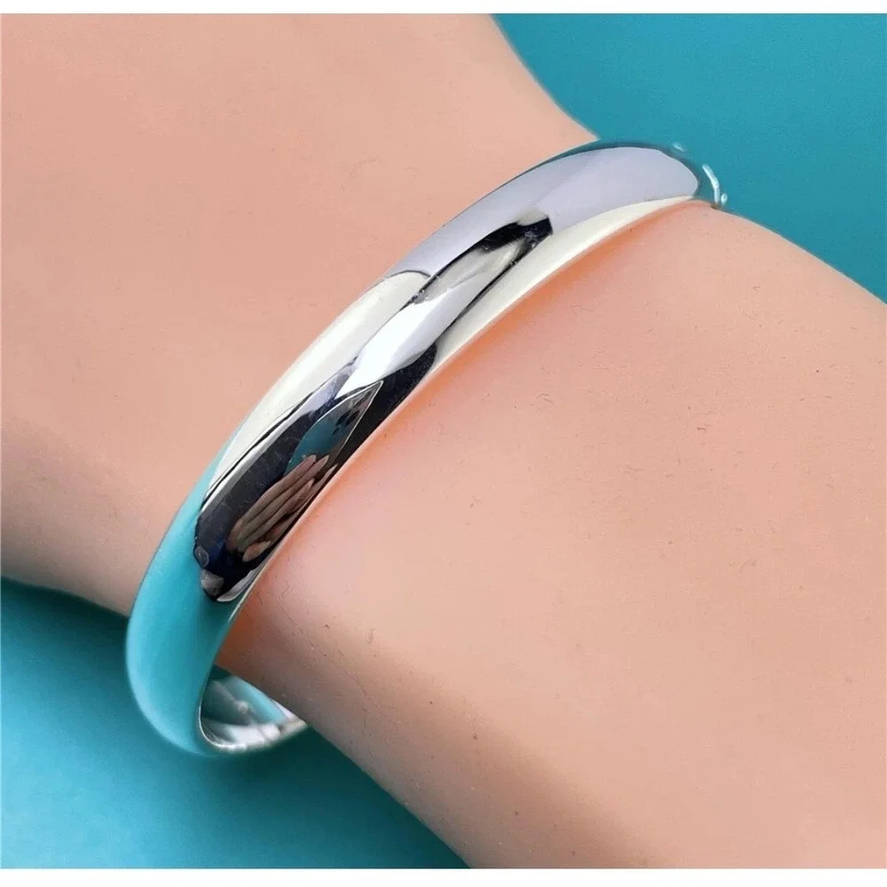 NEW Small Classic Polished Hinged Bracelet Sterling Silver Bangle, 7”‎